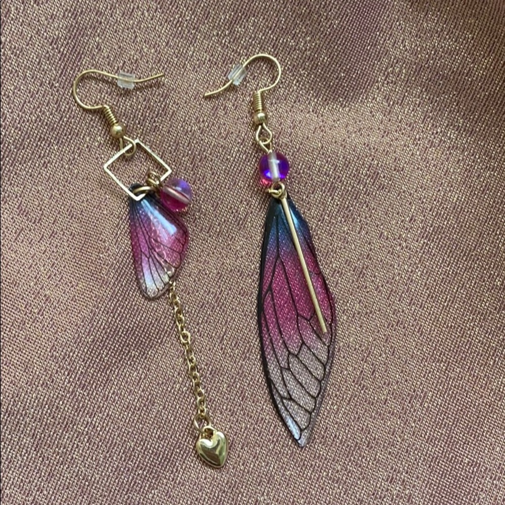 NWOT butterfly earrings